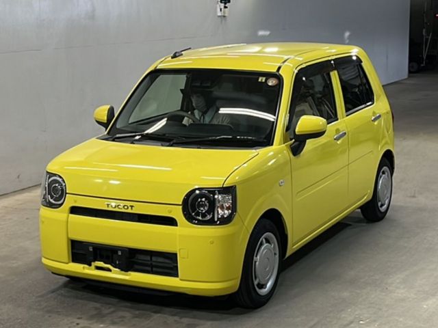 4088 Daihatsu Mira tocot LA550S 2018 г. (KCAA Fukuoka)